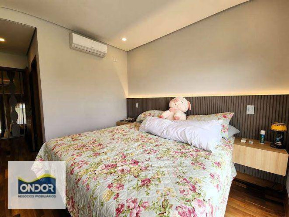 Imagem Casa de Condomínio com 3 Quartos à Venda, 304 m² em Granja Viana - Carapicuíba Imagem Casa de Condomínio com 3 Quartos à Venda, 304 m² em Granja Viana - Carapicuíba
