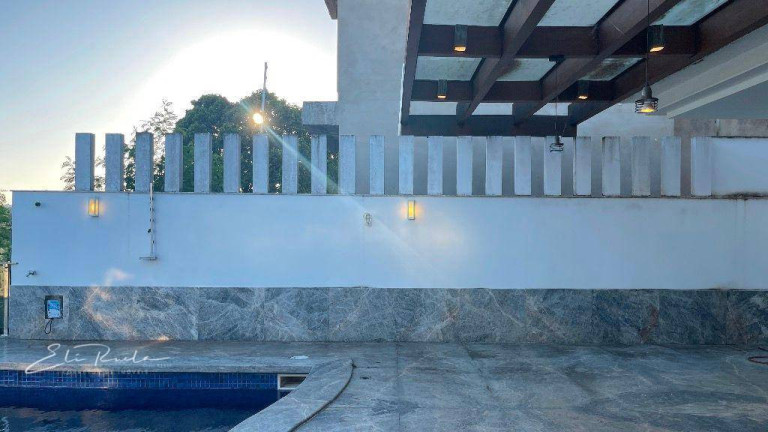 Imagem Casa com 4 Quartos à Venda, 350 m² em Riviera - Colatina Imagem Casa com 4 Quartos à Venda, 350 m² em Riviera - Colatina