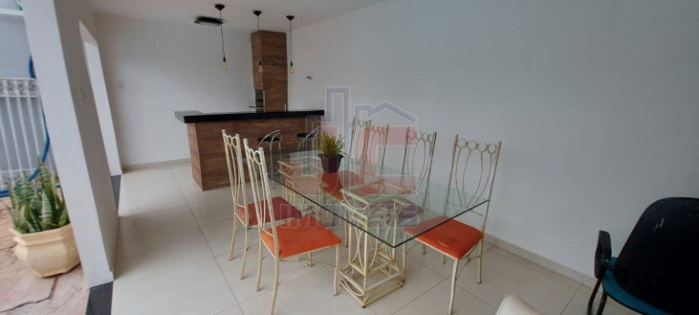 Imagem Casa com 3 Quartos à Venda, em Marilia - Ribeirão Preto Imagem Casa com 3 Quartos à Venda, em Marilia - Ribeirão Preto