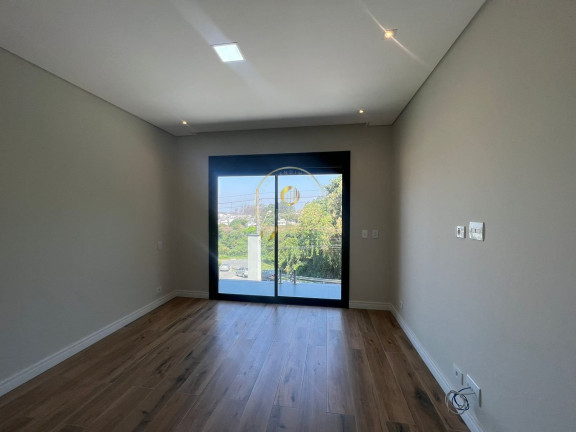 Imagem Casa com 4 Quartos à Venda, 245 m² em Jardim Das Cerejeiras - Arujá Imagem Casa com 4 Quartos à Venda, 245 m² em Jardim Das Cerejeiras - Arujá