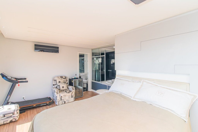 Imagem Apartamento com 2 Quartos à Venda, 129 m² em Cristal - Porto Alegre Imagem Apartamento com 2 Quartos à Venda, 129 m² em Cristal - Porto Alegre