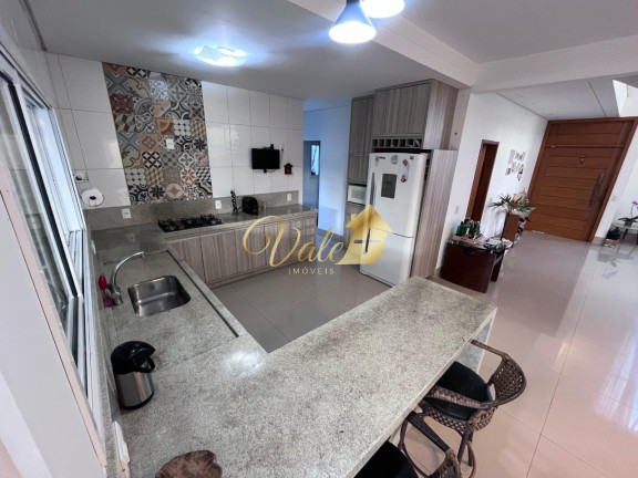 Imagem Casa com 3 Quartos à Venda, 288 m² em Condomínio Terras Do Vale - Caçapava Imagem Casa com 3 Quartos à Venda, 288 m² em Condomínio Terras Do Vale - Caçapava