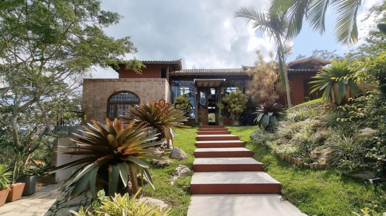 Imagem Casa com 7 Quartos à Venda, 568 m² em João Fernandes - Armação Dos Búzios Imagem Casa com 7 Quartos à Venda, 568 m² em João Fernandes - Armação Dos Búzios