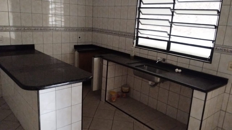 Imagem Sobrado com 3 Quartos para Alugar, 200 m² em Dos Casa - São Bernardo Do Campo