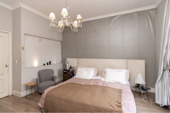 Imagem Casa com 4 Quartos à Venda, 300 m² em Moema - São Paulo