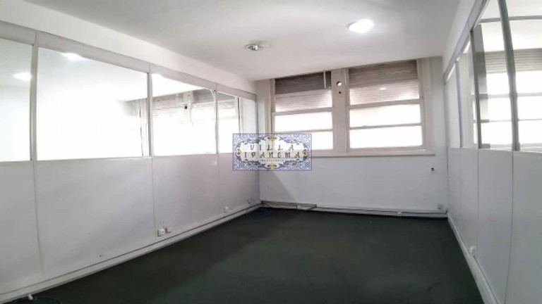 Imagem Edifício Residencial com 70 Quartos à Venda, 2.500 m² em Centro - Rio De Janeiro