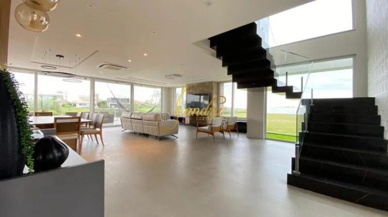 Imagem Casa de Condomínio com 5 Quartos à Venda, 560 m² em Centro - Torres