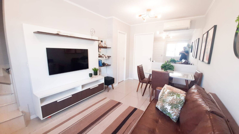 Imagem Casa de Condomínio com 1 Quarto à Venda, 91 m² em Igara - Canoas Imagem Casa de Condomínio com 1 Quarto à Venda, 91 m² em Igara - Canoas