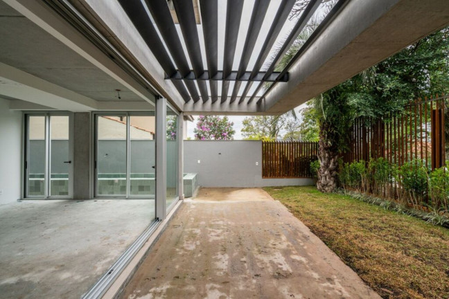 Imagem Imóvel com 3 Quartos à Venda, 206 m² em Três Figueiras - Porto Alegre Imagem Imóvel com 3 Quartos à Venda, 206 m² em Três Figueiras - Porto Alegre