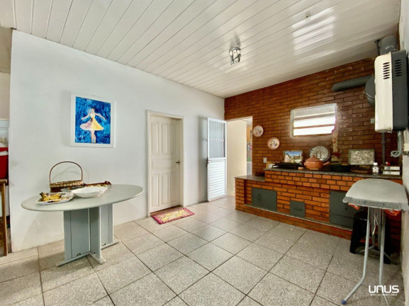 Imagem Casa com 5 Quartos à Venda, 420 m² em Coqueiros - Florianópolis