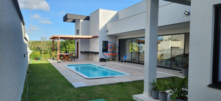 Imagem Casa com 4 Quartos para Alugar ou Temporada, 250 m² em Cajupiranga - Parnamirim Imagem Casa com 4 Quartos para Alugar ou Temporada, 250 m² em Cajupiranga - Parnamirim