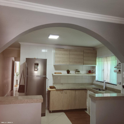 Imagem Casa com 3 Quartos à Venda, 180 m² em Quitaúna - Osasco