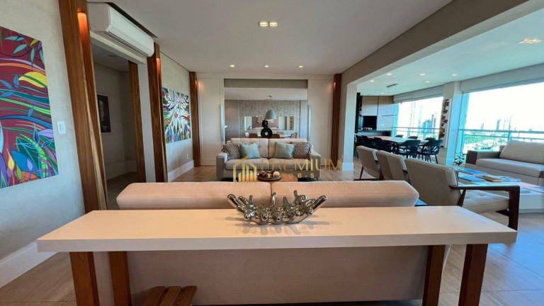 Imagem Apartamento com 4 Quartos à Venda, 259 m² em Jardim Das Colinas - São José Dos Campos