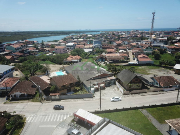 Sobrado com 3 Quartos à Venda, 282 m² em Centro - Balneário Barra Do Sul