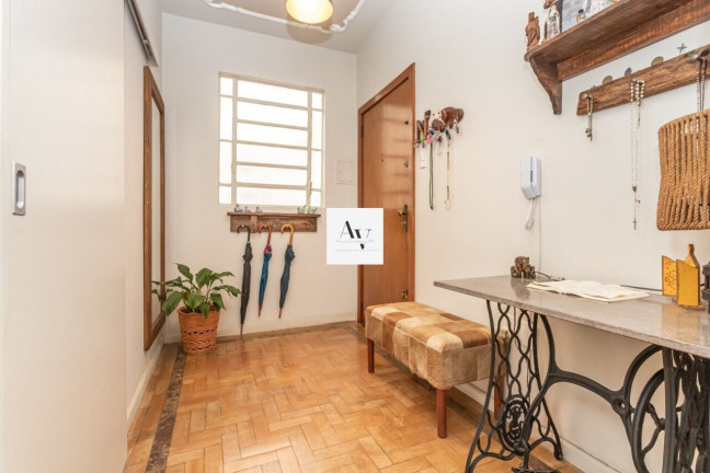 Imagem Apartamento com 3 Quartos à Venda, 110 m² em Santana - Porto Alegre Imagem Apartamento com 3 Quartos à Venda, 110 m² em Santana - Porto Alegre