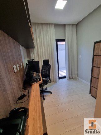 Imagem Casa com 4 Quartos à Venda, 360 m² em Papagaio - Feira De Santana Imagem Casa com 4 Quartos à Venda, 360 m² em Papagaio - Feira De Santana