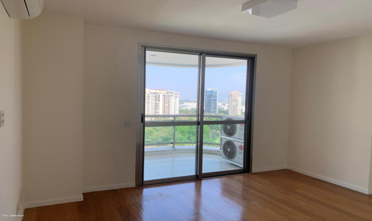 Imagem Apartamento com 4 Quartos à Venda, 376 m² em Barra Da Tijuca - Rio De Janeiro Imagem Apartamento com 4 Quartos à Venda, 376 m² em Barra Da Tijuca - Rio De Janeiro