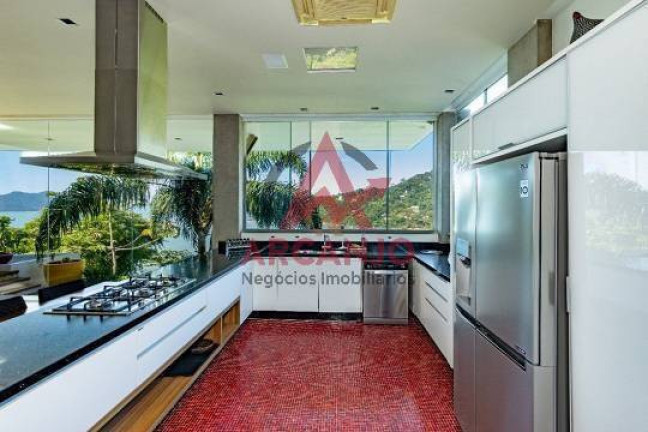 Imagem Casa com 6 Quartos à Venda, 1.100 m² em Praia Vermelha - Ubatuba Imagem Casa com 6 Quartos à Venda, 1.100 m² em Praia Vermelha - Ubatuba