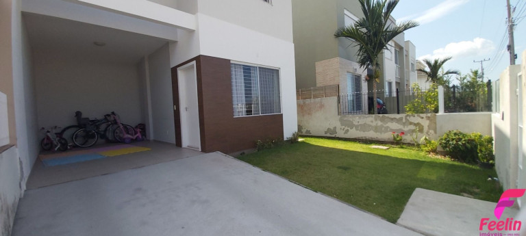 Imagem Casa com 3 Quartos à Venda, 136 m² em Ribeirão Da Ilha - Florianópolis Imagem Casa com 3 Quartos à Venda, 136 m² em Ribeirão Da Ilha - Florianópolis