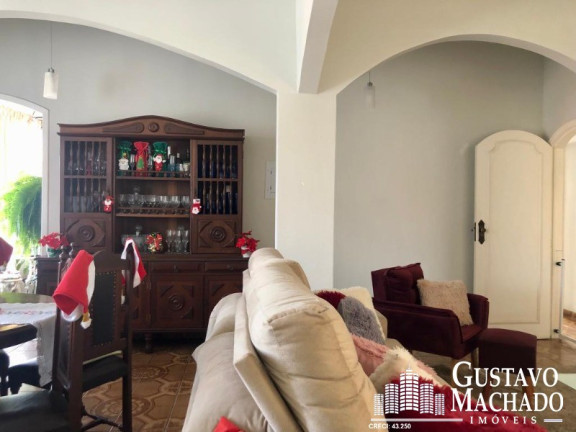 Imagem Imóvel com 4 Quartos à Venda, 320 m² em Jardim Amália - Volta Redonda