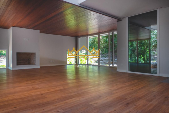 Imagem Casa com 4 Quartos à Venda, 1.146 m² em Centro - Gramado