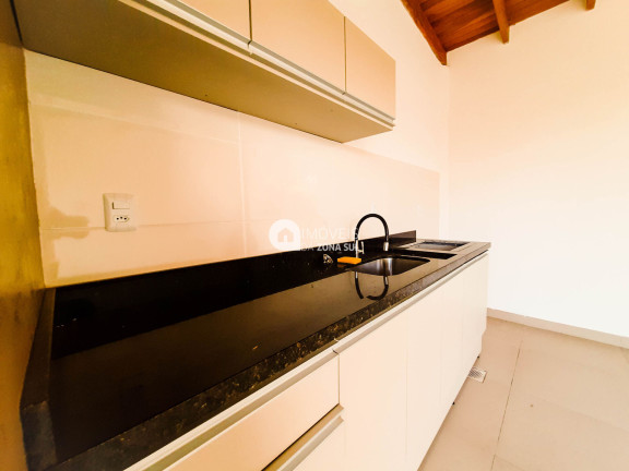 Imagem Casa com 3 Quartos à Venda, 140 m² Imagem Casa com 3 Quartos à Venda, 140 m²