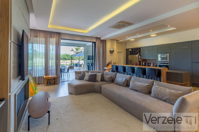 Imagem Casa com 4 Quartos à Venda, 600 m² em São Francisco De Assis - Camboriú
