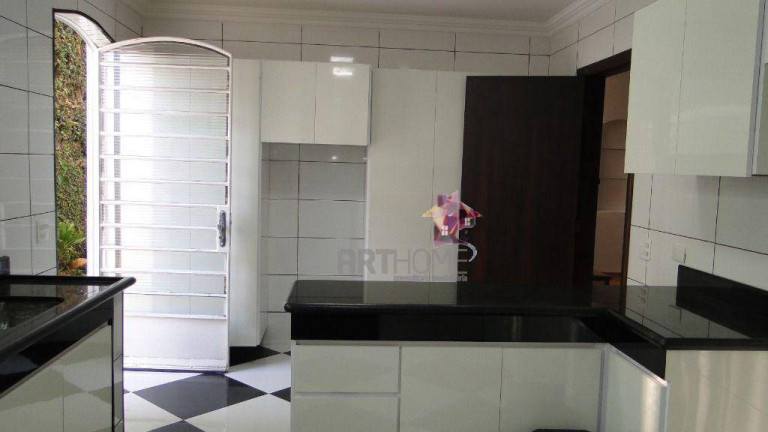 Imagem Sobrado com 4 Quartos à Venda, 270 m² em Jardim Cordeiro - São Paulo Imagem Sobrado com 4 Quartos à Venda, 270 m² em Jardim Cordeiro - São Paulo