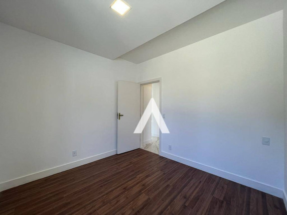 Imagem Casa com 3 Quartos à Venda, 179 m² em Albuquerque - Teresópolis Imagem Casa com 3 Quartos à Venda, 179 m² em Albuquerque - Teresópolis