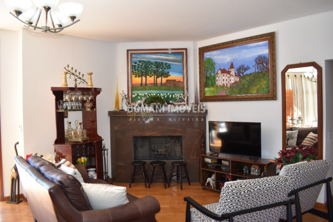Imagem Casa com 3 Quartos à Venda, 164 m² em Região De Capivari - Campos Do Jordão Imagem Casa com 3 Quartos à Venda, 164 m² em Região De Capivari - Campos Do Jordão