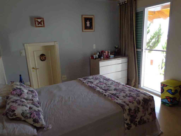 Imagem Casa com 3 Quartos à Venda, 348 m² em Aruã - Mogi Das Cruzes Imagem Casa com 3 Quartos à Venda, 348 m² em Aruã - Mogi Das Cruzes