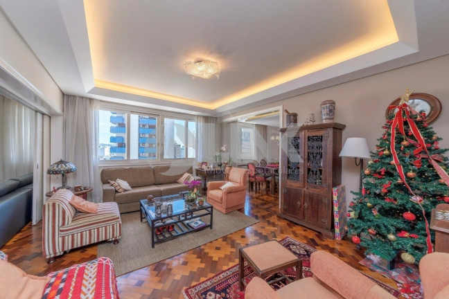 Apartamento com 3 Quartos à Venda, 190 m² em Moinhos De Vento - Porto Alegre