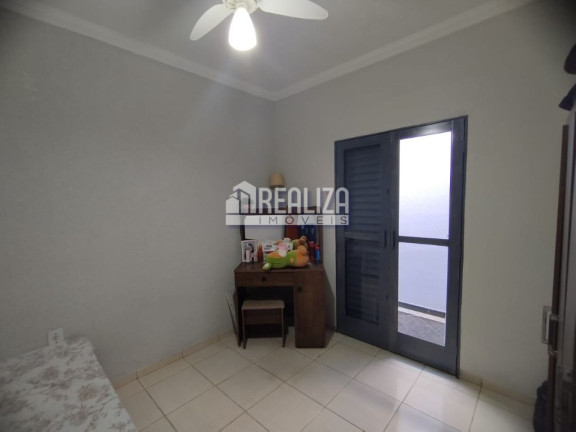 Imagem Casa com 3 Quartos à Venda, 250 m² em Jardim Elza Amuí Ii - Uberaba Imagem Casa com 3 Quartos à Venda, 250 m² em Jardim Elza Amuí Ii - Uberaba