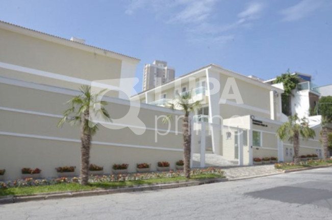 Imagem Casa com 3 Quartos à Venda, 170 m² em Vila Bertioga - São Paulo