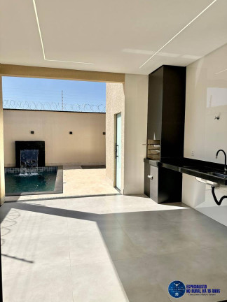 Imagem Casa com 3 Quartos à Venda, 360 m² em Moinho Dos Ventos - Goiânia Imagem Casa com 3 Quartos à Venda, 360 m² em Moinho Dos Ventos - Goiânia