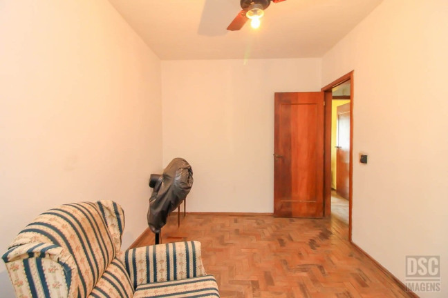 Imagem Casa com 3 Quartos à Venda, 299 m² em Glória - Porto Alegre Imagem Casa com 3 Quartos à Venda, 299 m² em Glória - Porto Alegre