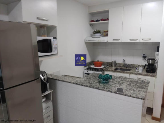 Imagem Apartamento com 2 Quartos à Venda, 60 m² em Centro - Guarapari