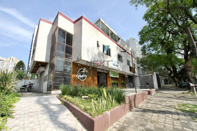 Sala Comercial à Venda, 33 m² em água Verde - Curitiba