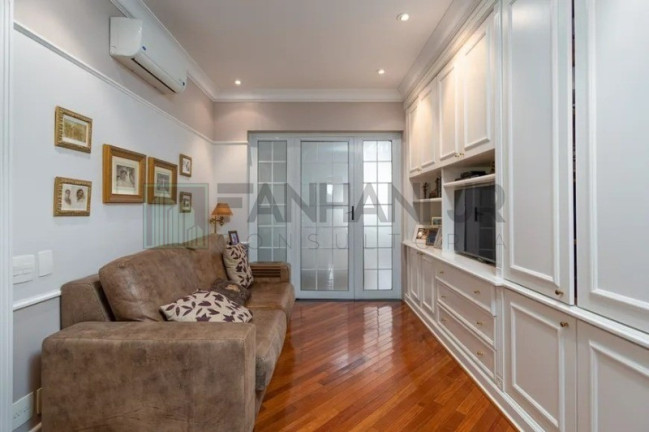 Imagem Imóvel com 4 Quartos à Venda, 315 m² em Jardim Europa - São Paulo Imagem Imóvel com 4 Quartos à Venda, 315 m² em Jardim Europa - São Paulo