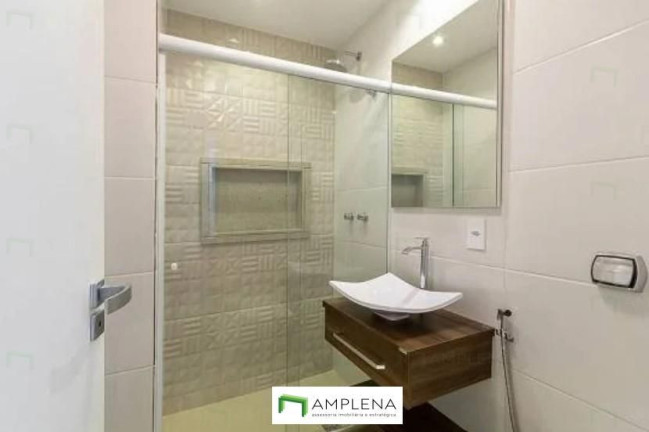 Imagem Apartamento com 2 Quartos à Venda, 80 m² em Copacabana - Rio De Janeiro