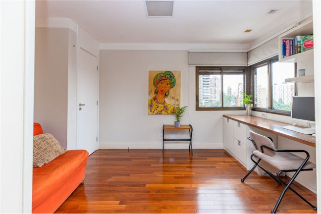 Imagem Imóvel com 4 Quartos à Venda, em Vila Andrade - São Paulo Imagem Imóvel com 4 Quartos à Venda, em Vila Andrade - São Paulo