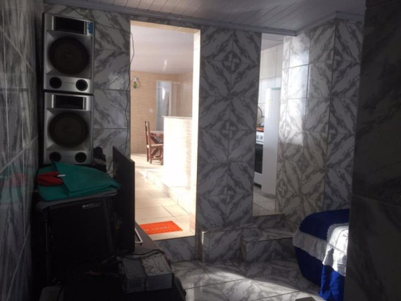 Imagem Casa com 8 Quartos à Venda, 250 m² em Dois De Julho - Salvador Imagem Casa com 8 Quartos à Venda, 250 m² em Dois De Julho - Salvador