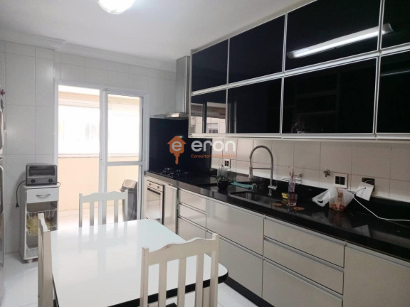 Imagem Apartamento com 4 Quartos à Venda, 203 m²