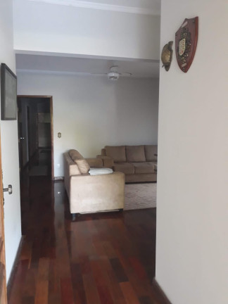 Imagem Casa com 4 Quartos para Alugar, em Jardim America - Bauru Imagem Casa com 4 Quartos para Alugar, em Jardim America - Bauru