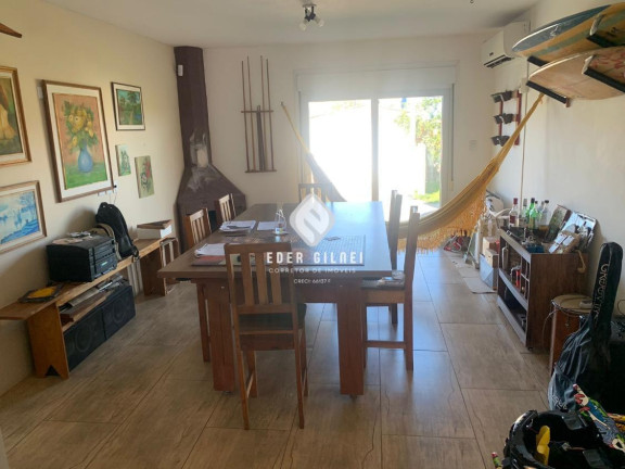 Imagem Sobrado com 2 Quartos à Venda, 165 m² em Laranjal - Pelotas Imagem Sobrado com 2 Quartos à Venda, 165 m² em Laranjal - Pelotas