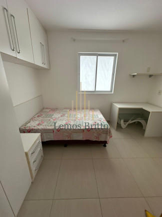 Imagem Casa com 4 Quartos para Alugar, 110 m² em Vila De Abrantes (abrantes) - Camaçari Imagem Casa com 4 Quartos para Alugar, 110 m² em Vila De Abrantes (abrantes) - Camaçari