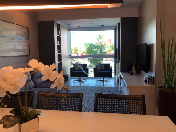 Imagem Apartamento com 4 Quartos à Venda, 240 m² em Atiradores - Joinville