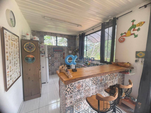 Imagem Casa com 9 Quartos à Venda, 300 m² em Itaipava - Petrópolis Imagem Casa com 9 Quartos à Venda, 300 m² em Itaipava - Petrópolis