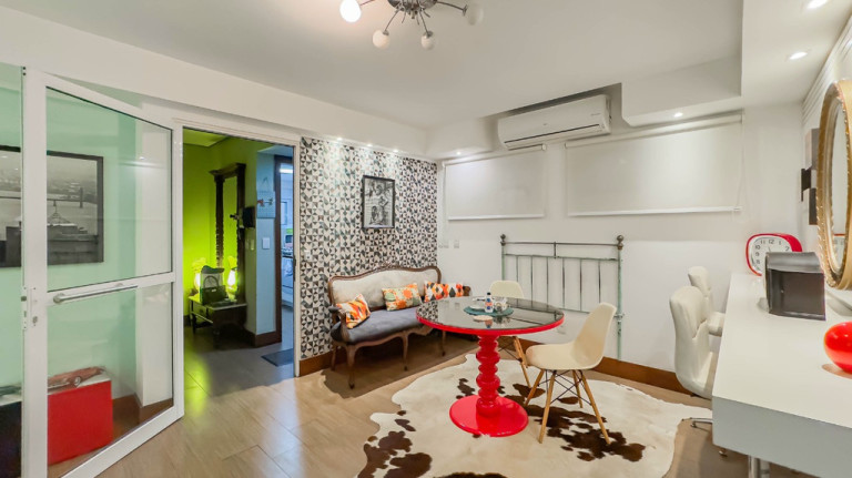 Imagem Apartamento com 2 Quartos à Venda, 50 m² em Moinhos De Vento - Porto Alegre Imagem Apartamento com 2 Quartos à Venda, 50 m² em Moinhos De Vento - Porto Alegre