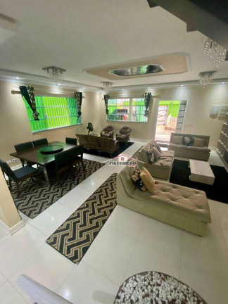 Imagem Sobrado com 5 Quartos à Venda, 280 m² em Solemar - Praia Grande Imagem Sobrado com 5 Quartos à Venda, 280 m² em Solemar - Praia Grande